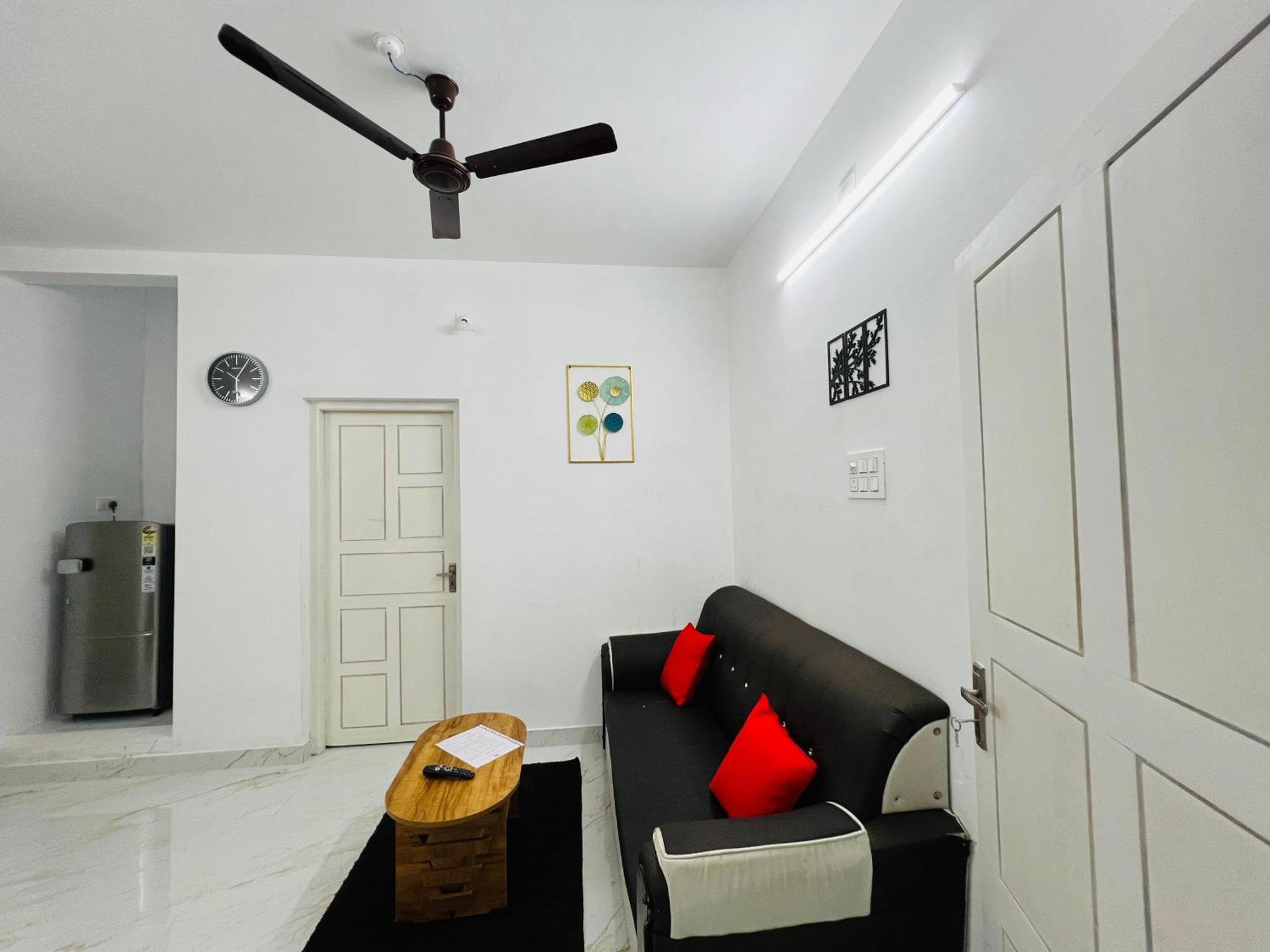 Furnished 2 Bhk Family Apartments Near Triprayar Shree Rama Temple - Beevees Homes Thriprayar Thanniyam 외부 사진
